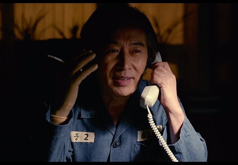 전화하면서담배피는중2.jpg