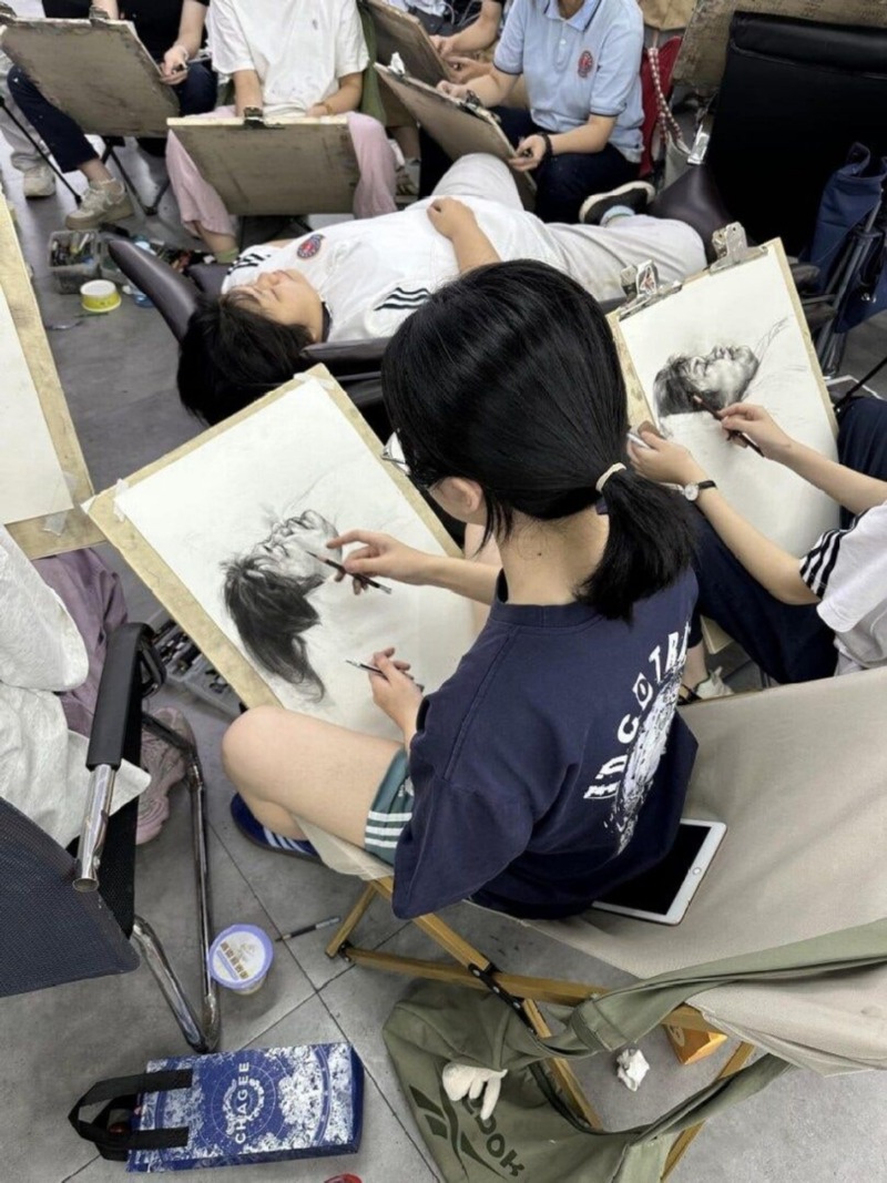 미대수업에서자면안되는이유2.jpg