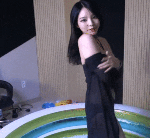 유은비키니2.gif