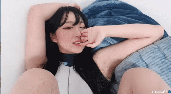 d7cda64d9198f5962fdfaf52ae7de7c3_1762000694_5498.gif