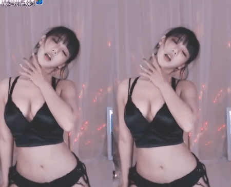 6a79088075d9450a499250f82702e24f_1771748844_2988.gif